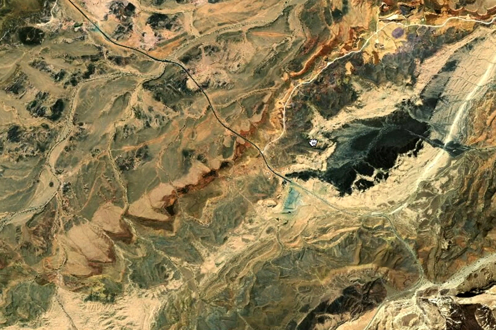 crater - filmstill - desert satellite image